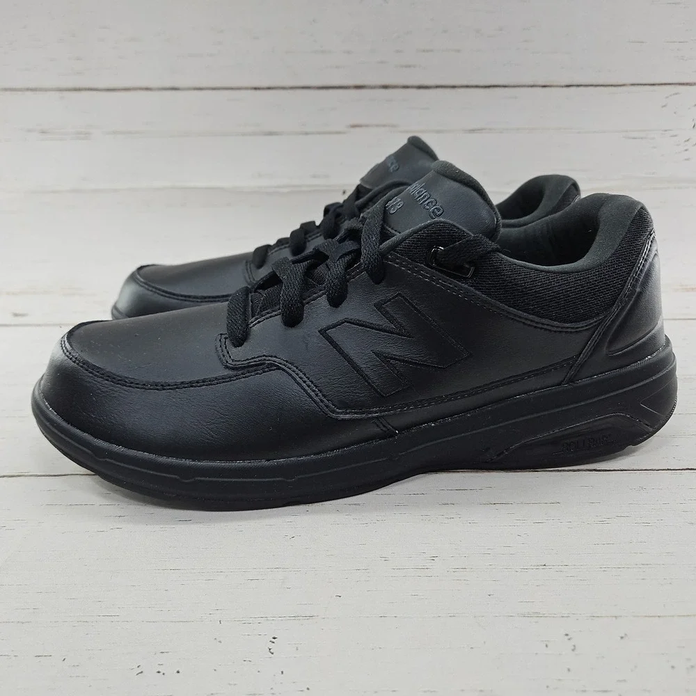 New Balance 813 Mens Size 10 D Black Leather Walking Shoes Sneakers MW813BK‎